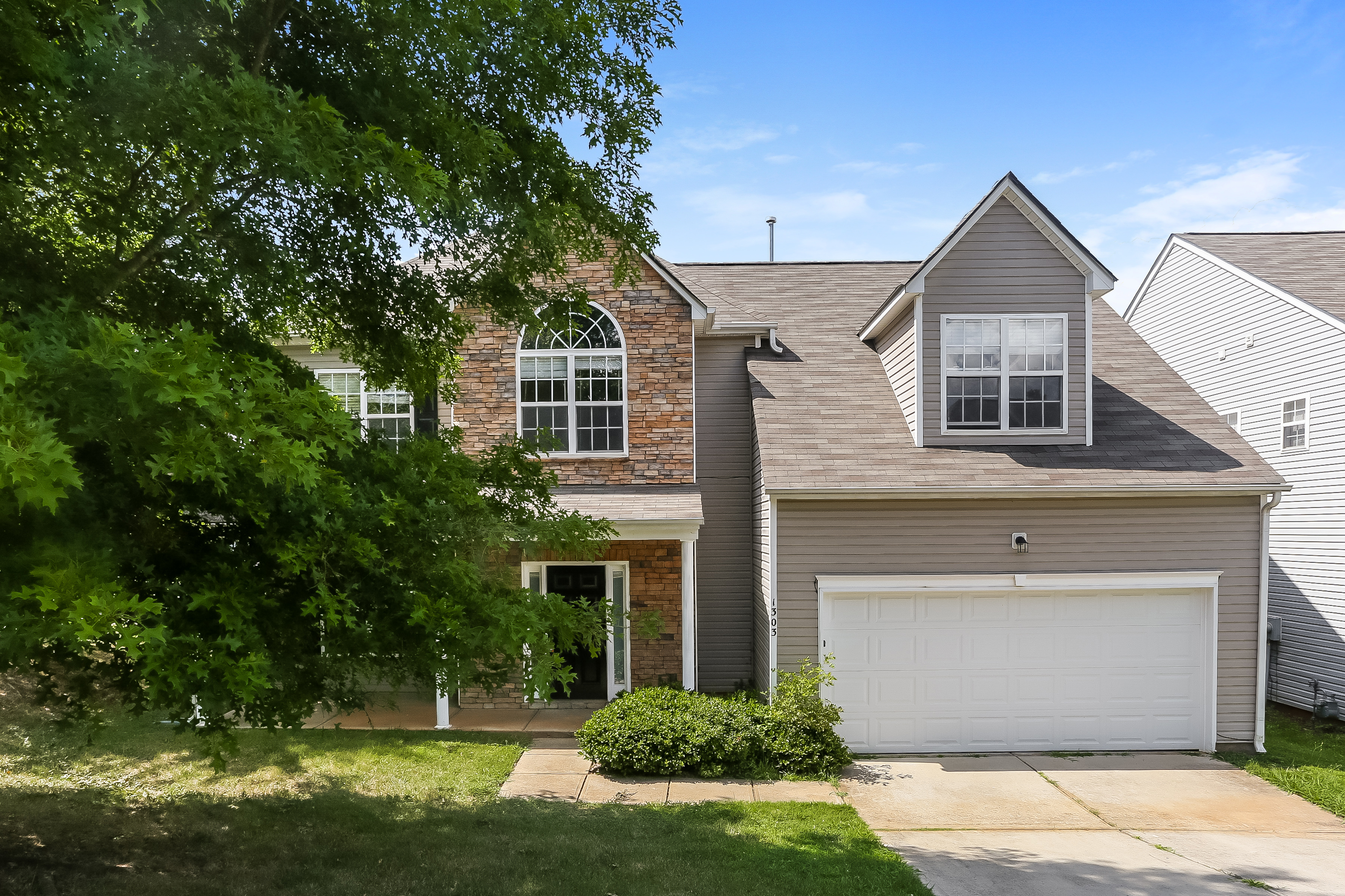 1303 Kersey Glen Ln Charlotte, NC 28216